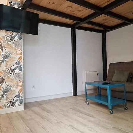 Mediodia Chica Apartamento Tipo Loft En La Latina Madri Exterior foto