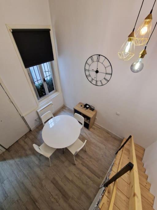 Mediodia Chica Apartamento Tipo Loft En La Latina Madri Exterior foto