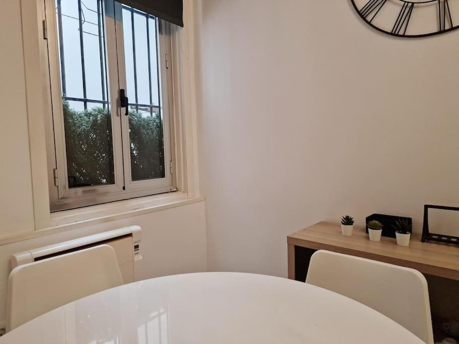 Mediodia Chica Apartamento Tipo Loft En La Latina Madri Exterior foto